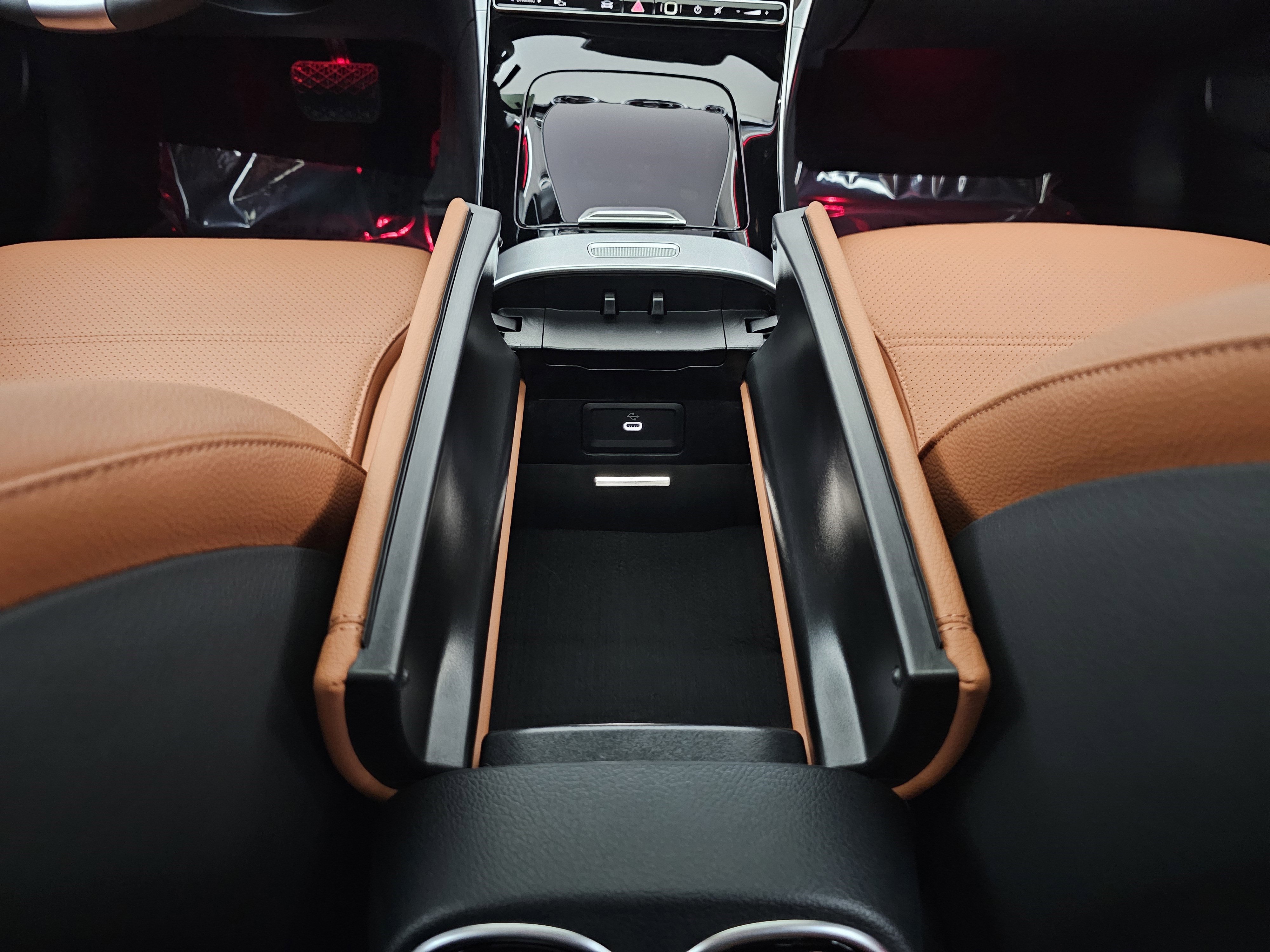 Certified 2025 Mercedes-Benz C 300 4MATIC Sedan image 33