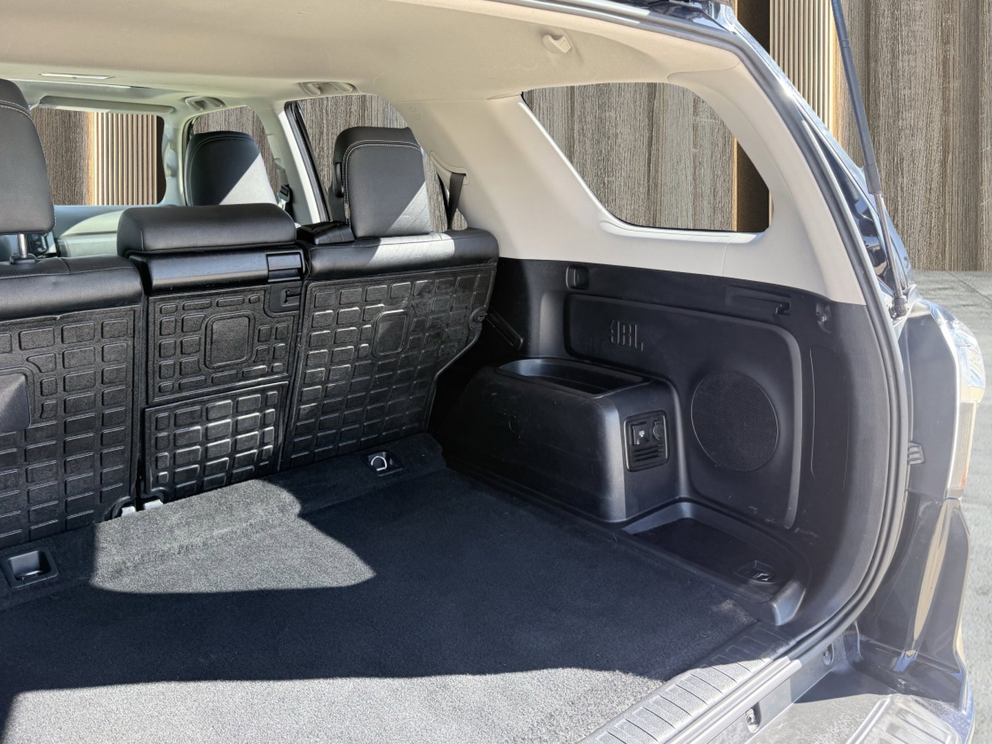 Used 2019 Toyota 4Runner Limited image 12