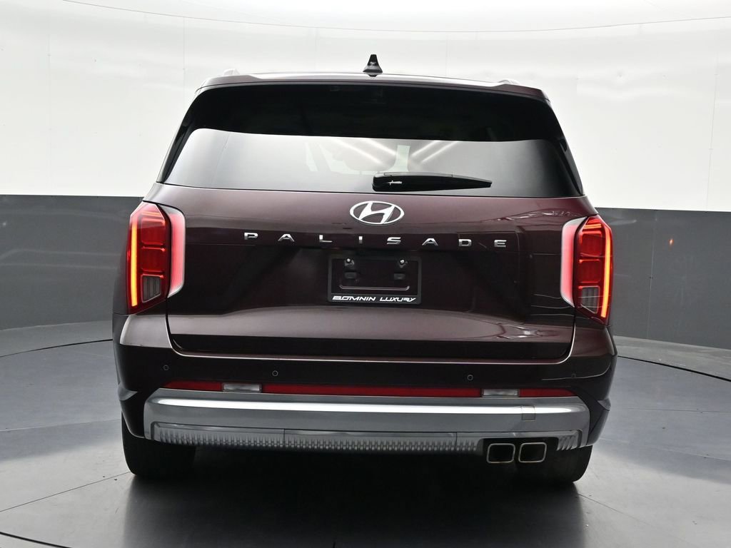 Used 2024 Hyundai Palisade Calligraphy image 4