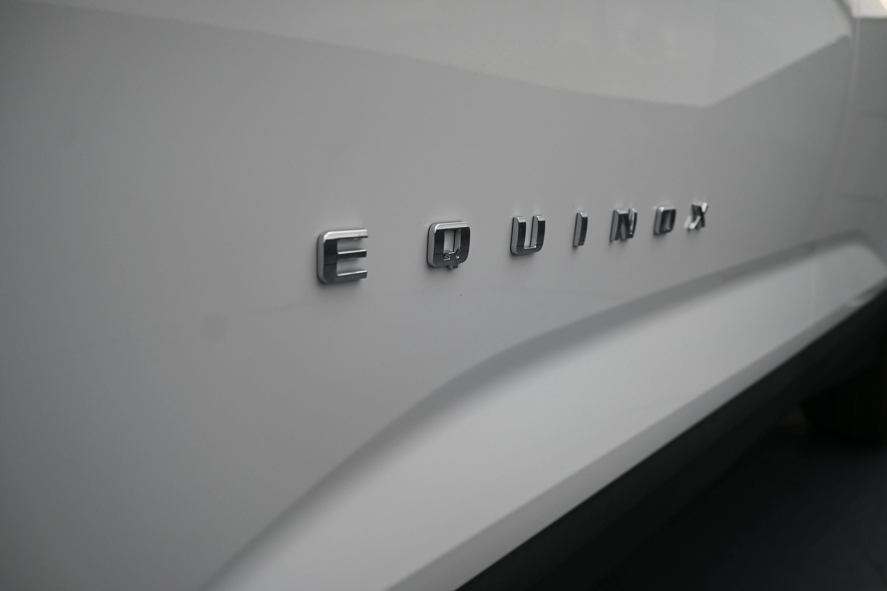 New 2027 Chevrolet Equinox LT w/ Convenience Package II FWD image 36