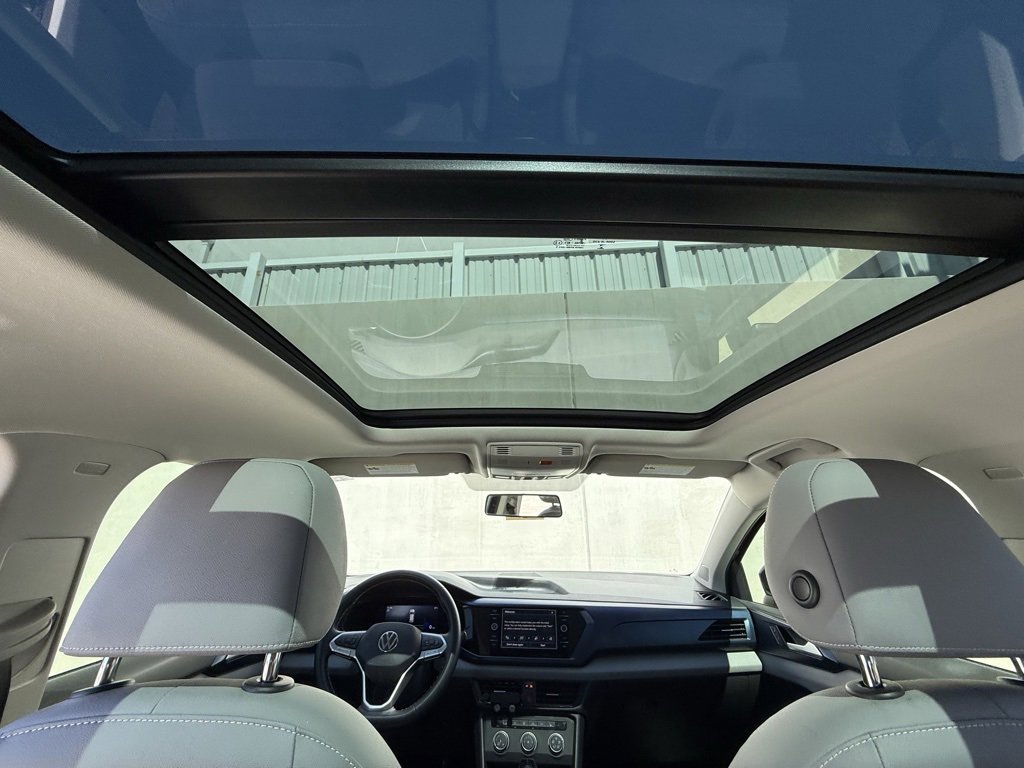 Used 2022 Volkswagen Taos SE image 6