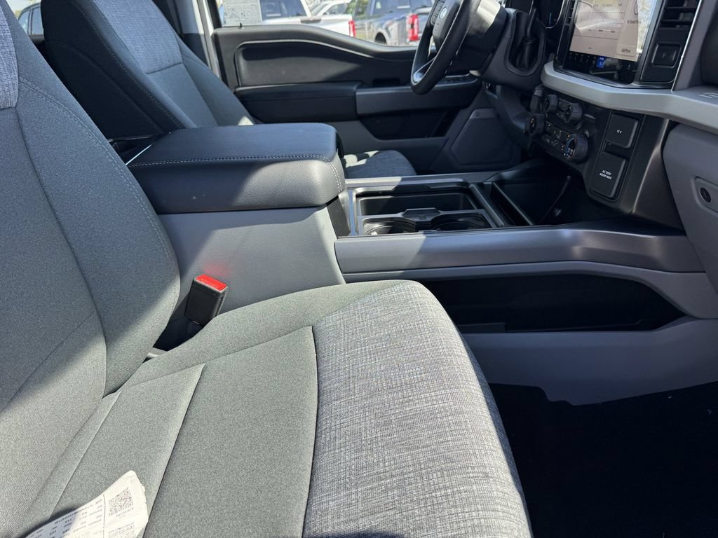 Used 2026 Ford F250 XLT w/ XLT Premium Package AWD/4WD image 8