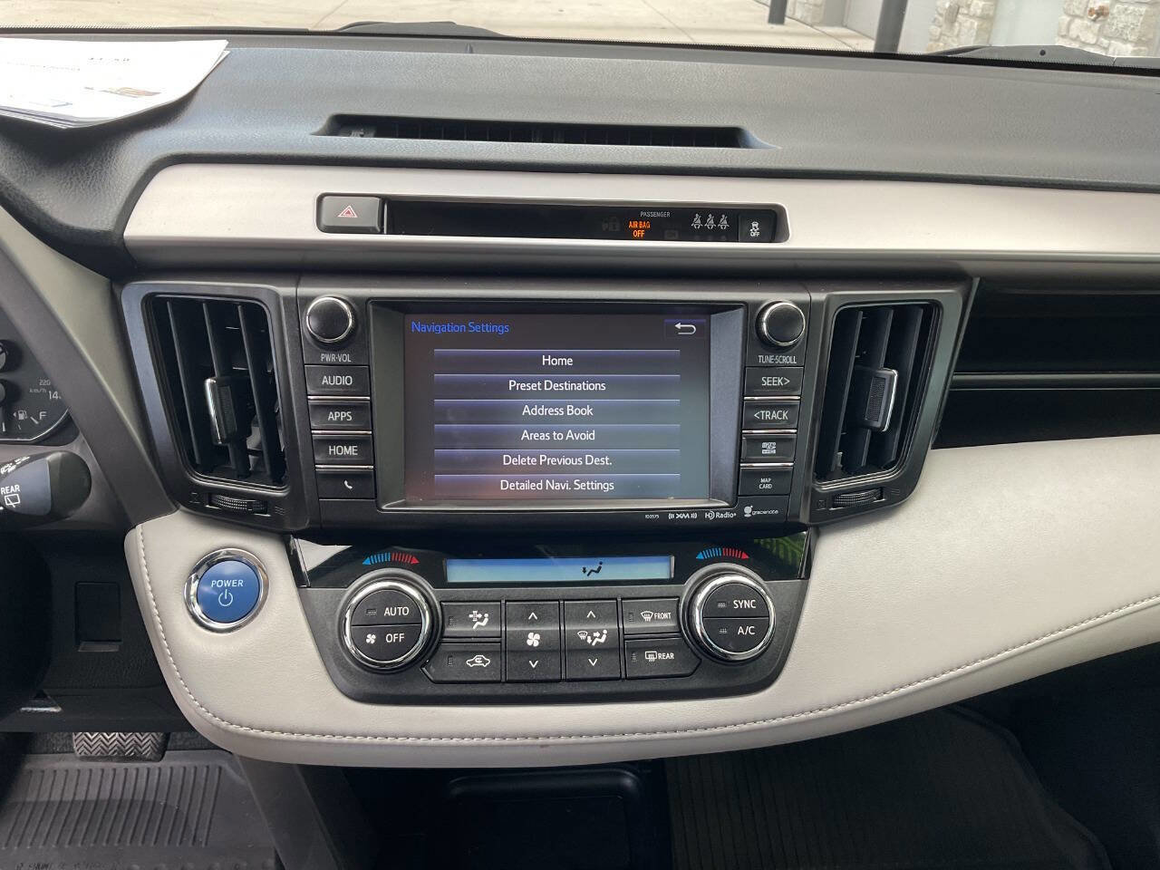 Used 2017 Toyota RAV4 Limited AWD/4WD image 21