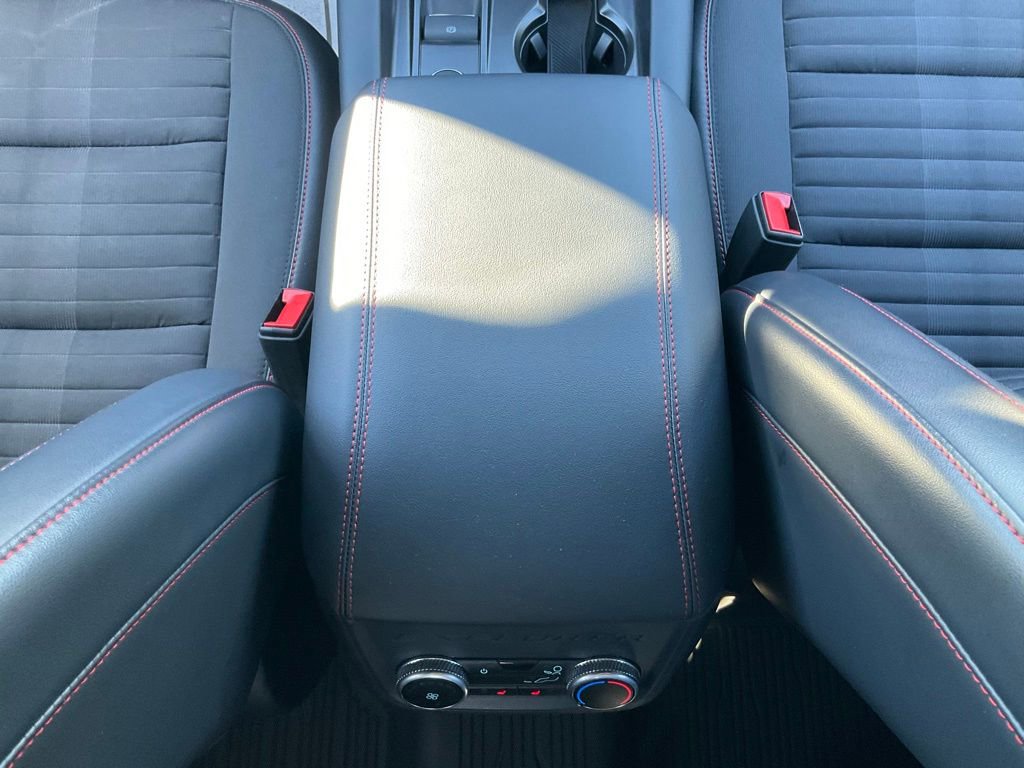 Certified 2025 Ford Explorer ST-Line w/ Premium Package image 29