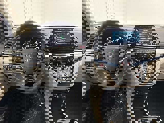 New 2026 Honda Odyssey Touring image 25