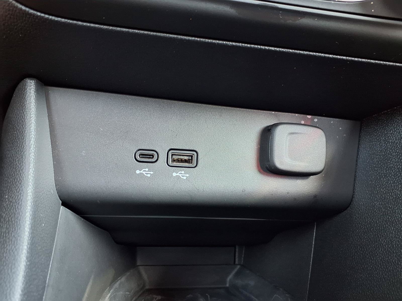 Used 2025 Buick Encore GX Preferred FWD image 10