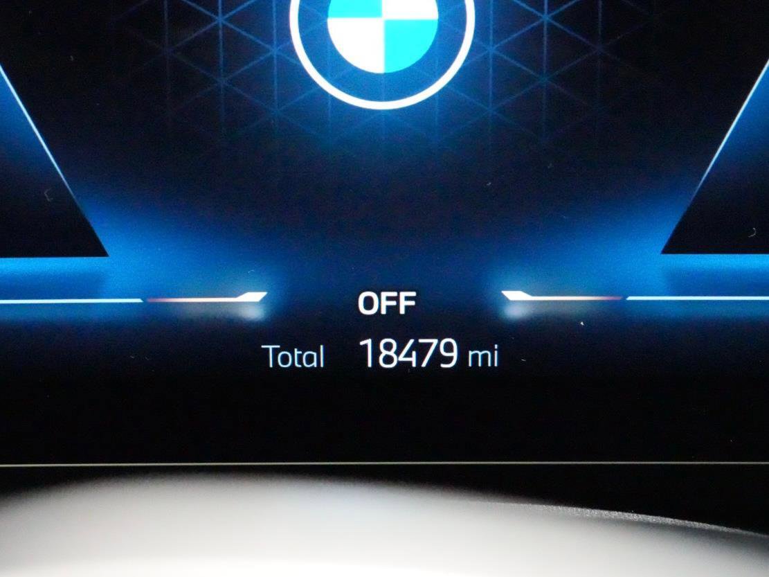 Certified 2023 BMW 760i xDrive w/ Parking Assistance Package image 21