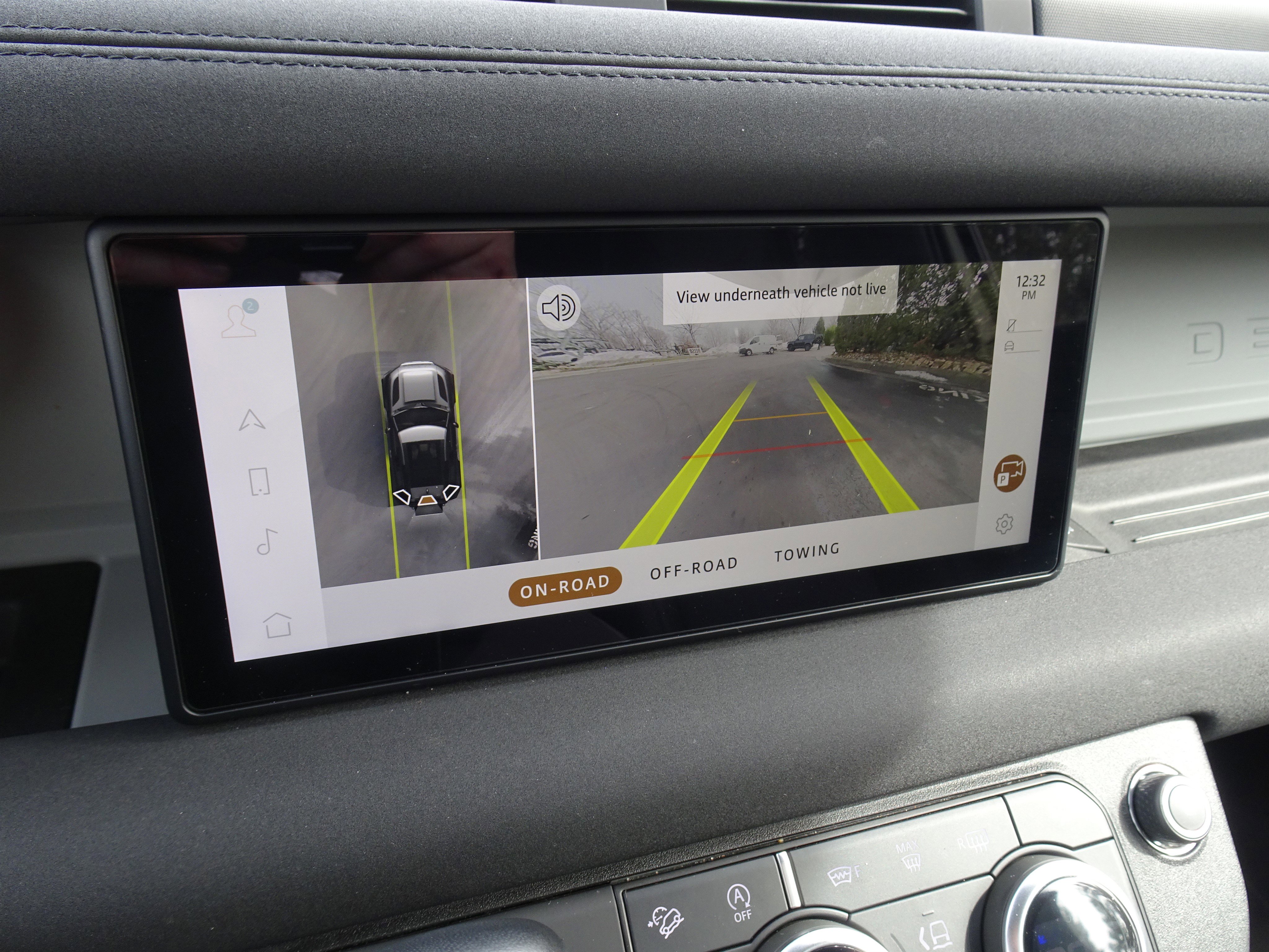 Certified 2023 Land Rover Defender 90 X-Dynamic SE image 4