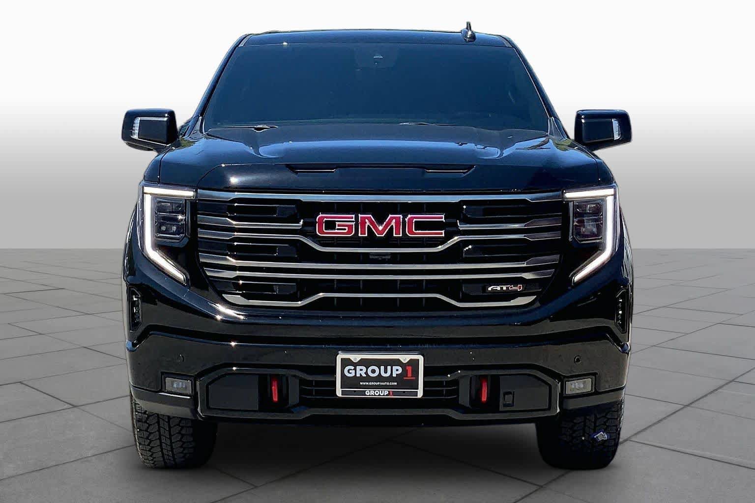 Used 2026 GMC Sierra 1500 AT4 w/ AT4 Premium Package AWD/4WD image 4