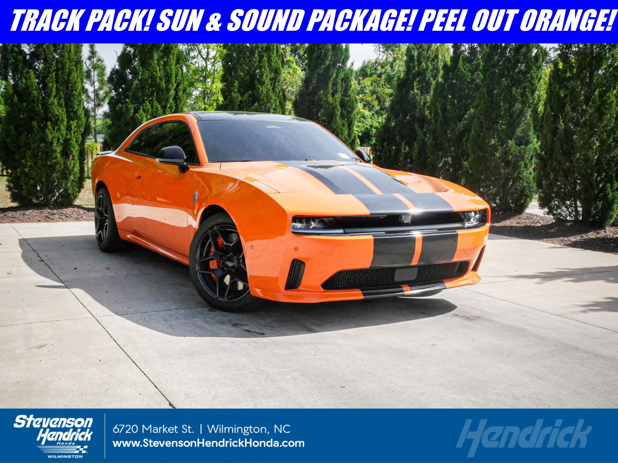 Used 2025 Dodge Charger Scat Pack w/ Track Pack image 1