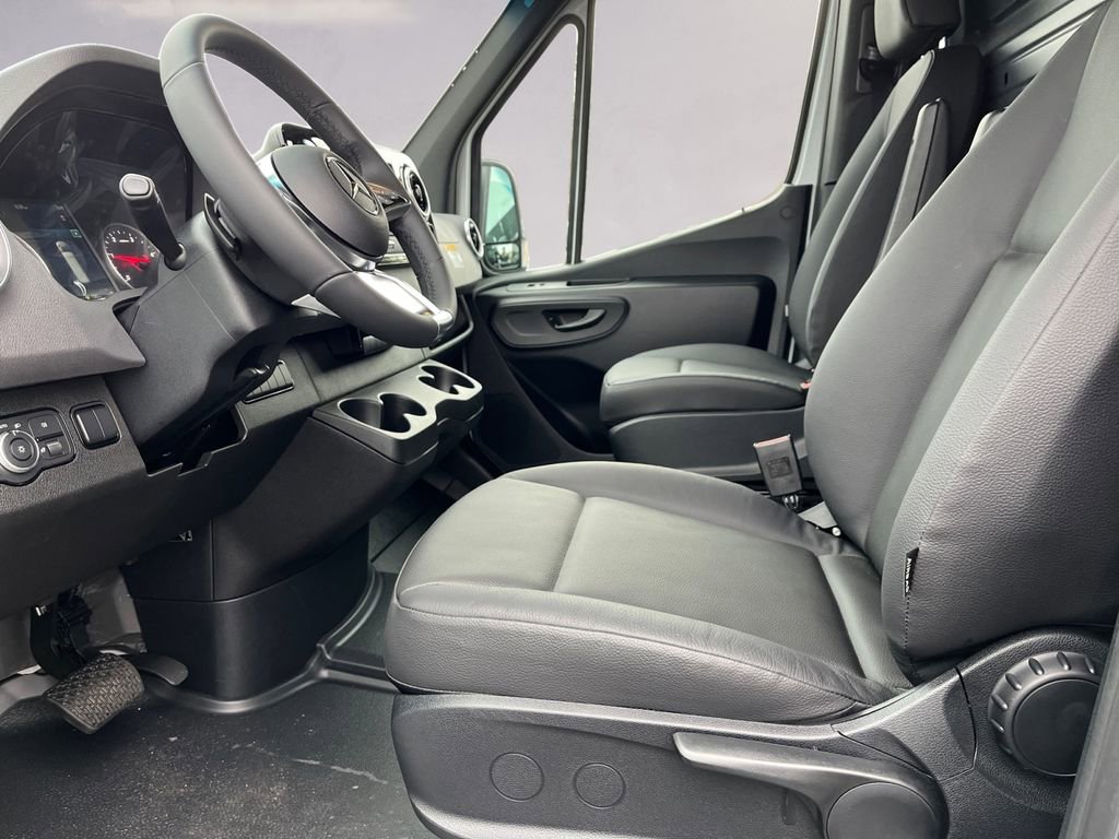 New 2026 Mercedes-Benz Sprinter 144 Cargo image 7