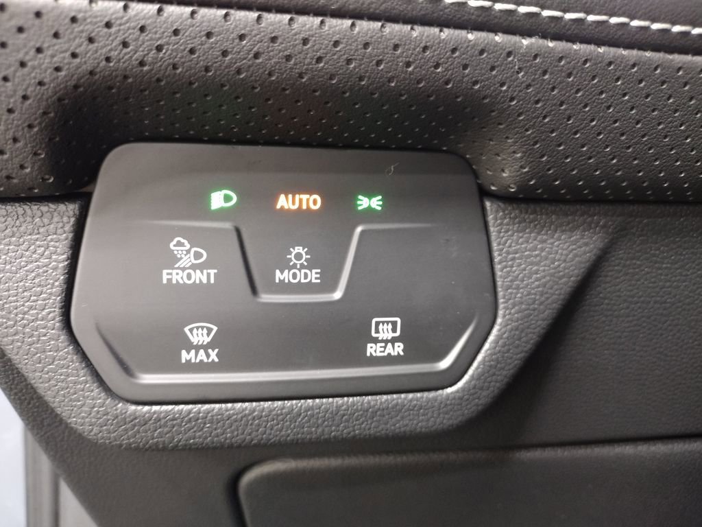 New 2026 Volkswagen Atlas Cross Sport SEL R-Line image 27