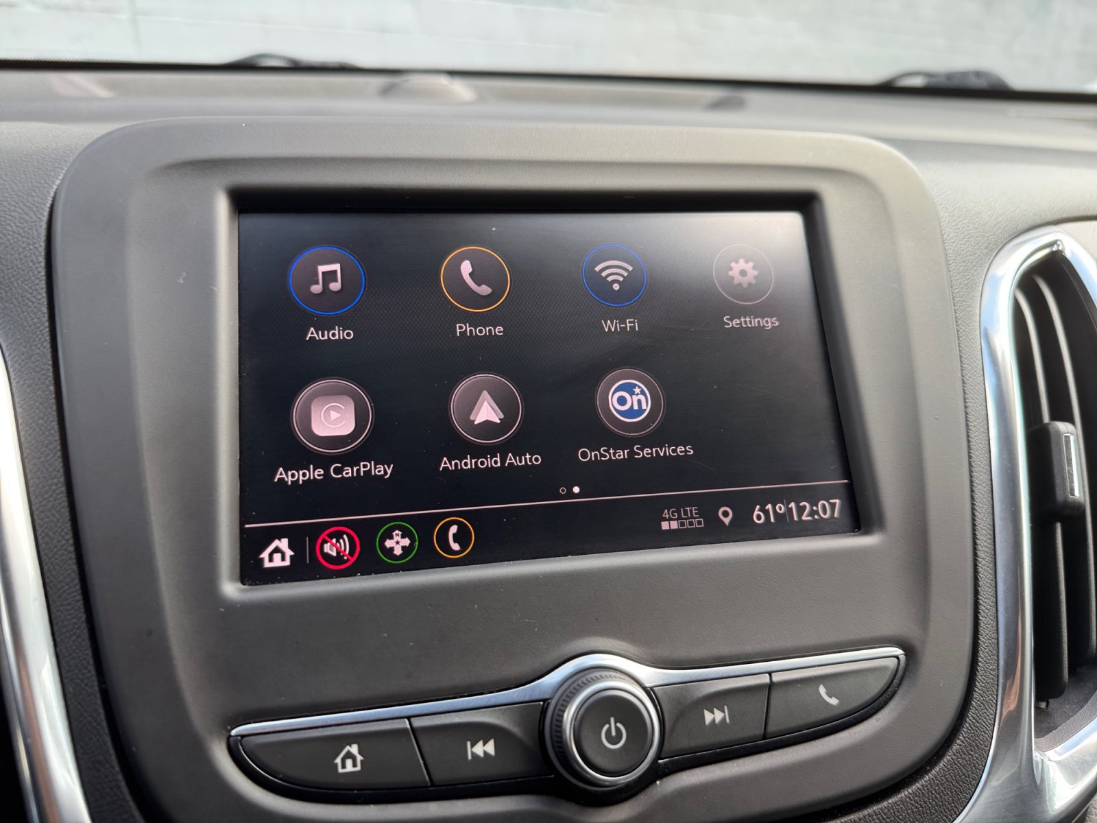 Used 2021 Chevrolet Equinox LS AWD/4WD image 18