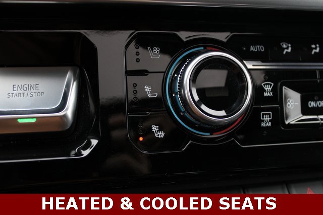 Used 2022 GMC Sierra 1500 Denali w/ Denali Reserve Package image 16