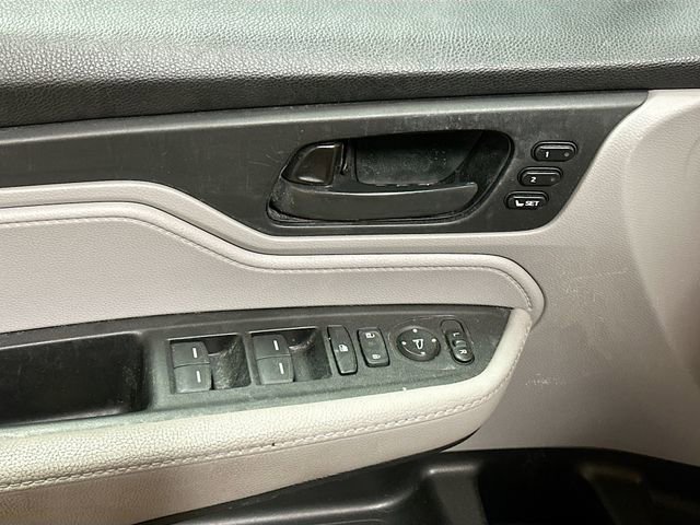 Used 2018 Honda Odyssey EX-L image 18