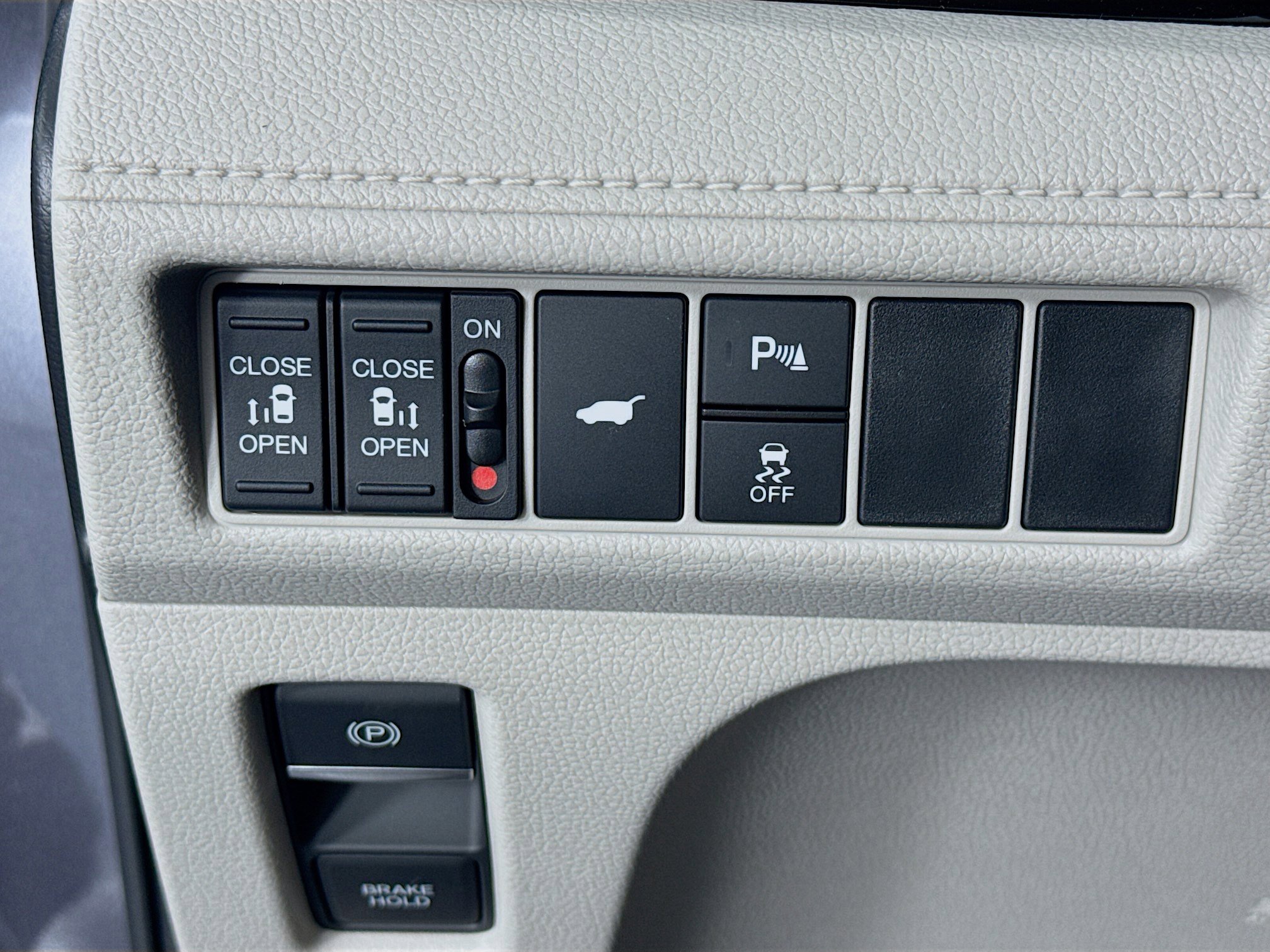 New 2026 Honda Odyssey Touring image 10