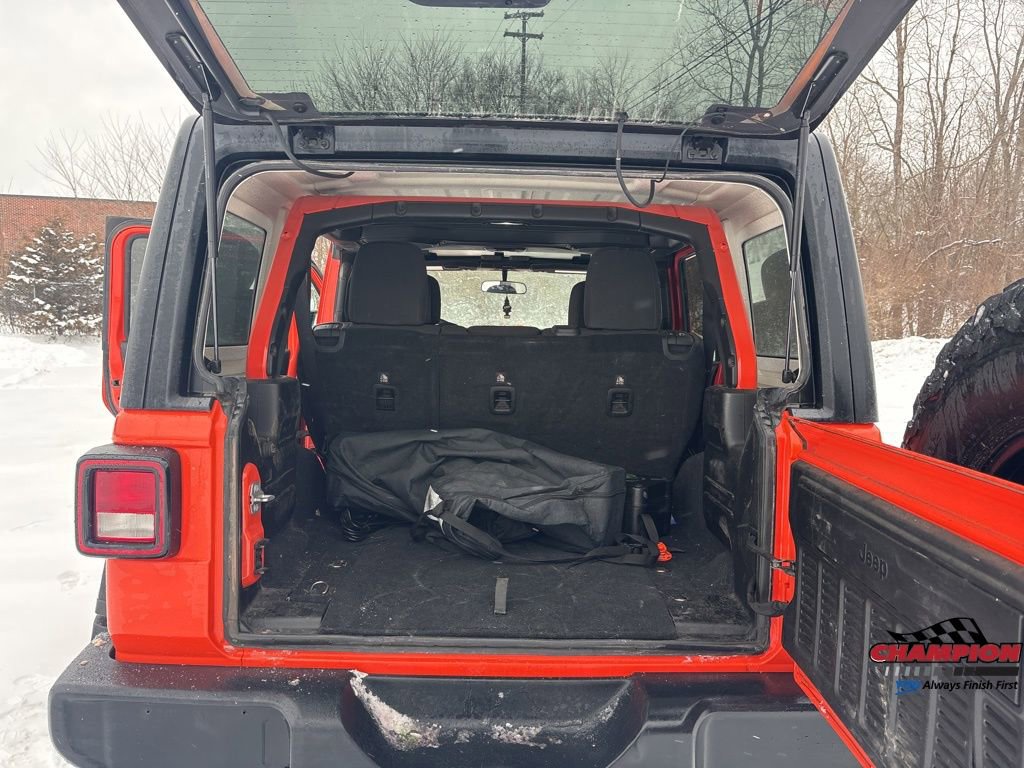 Used 2018 Jeep Wrangler Unlimited Sport S image 32
