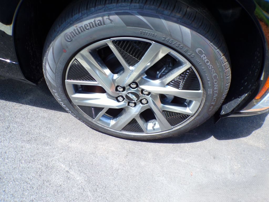 New 2027 Cadillac Optiq Premium Luxury AWD/4WD image 10