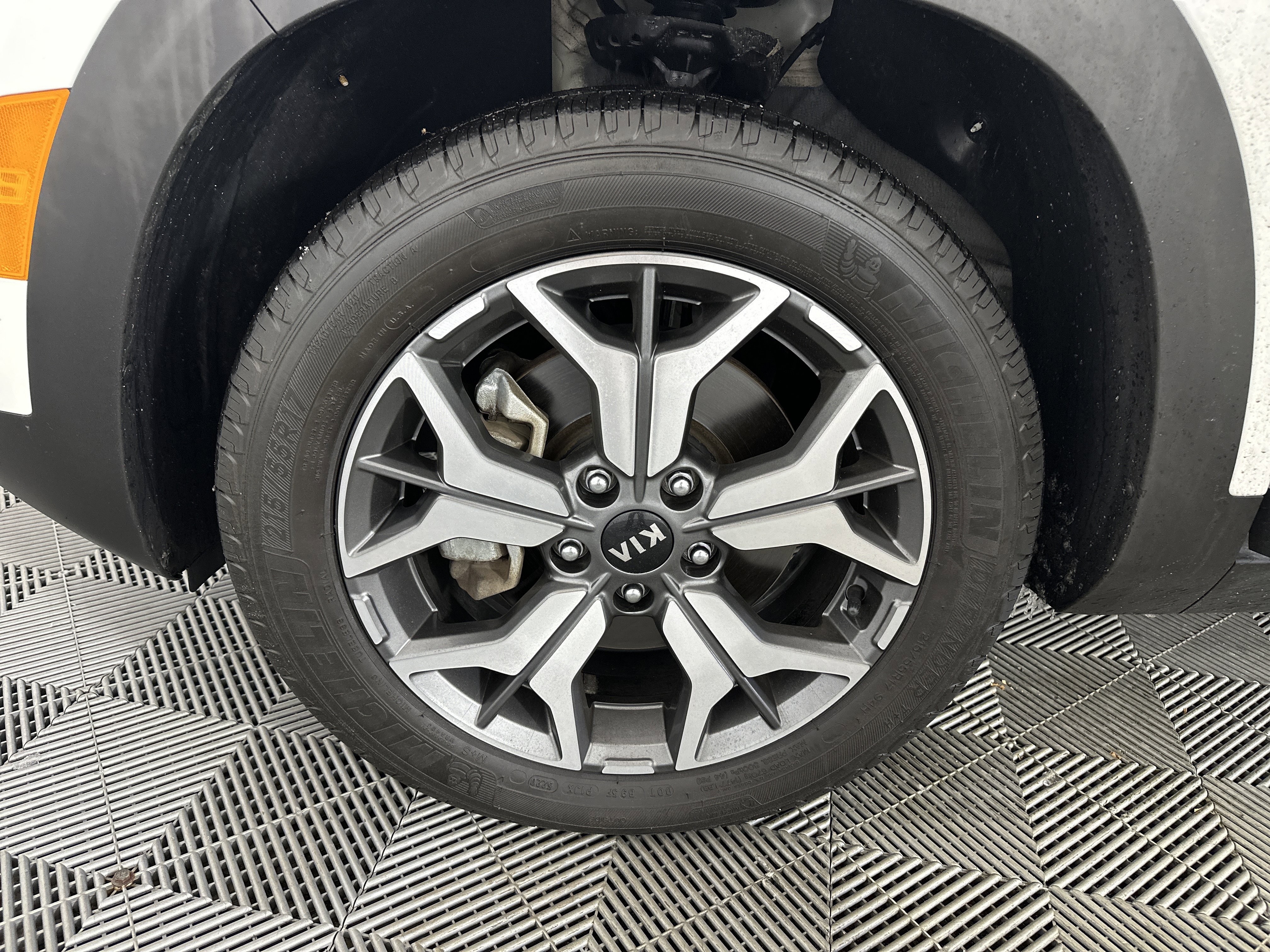 Certified 2021 Kia Seltos EX image 13