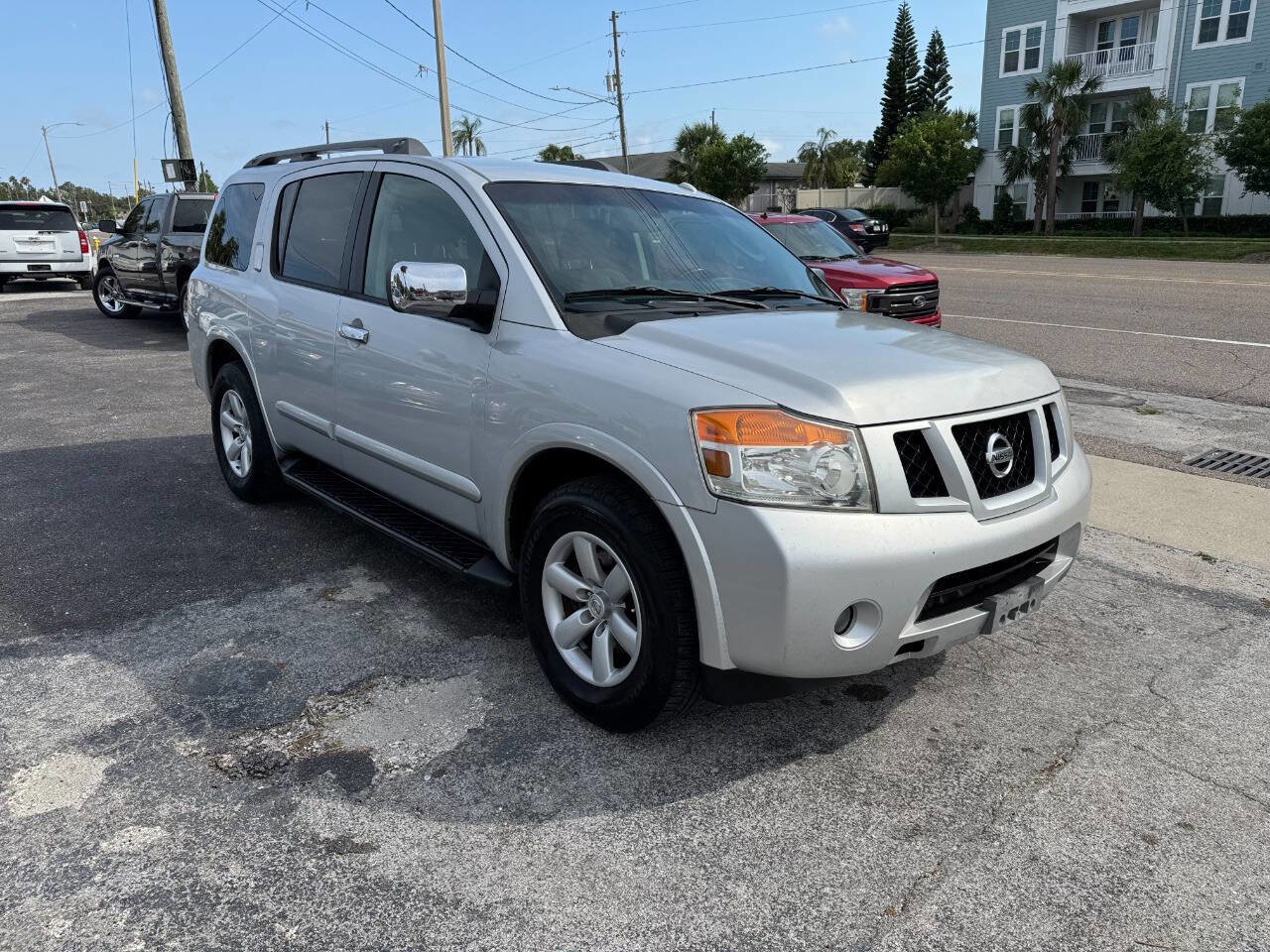 Used 2012 Nissan Armada SV w/ Driver Pkg image 2