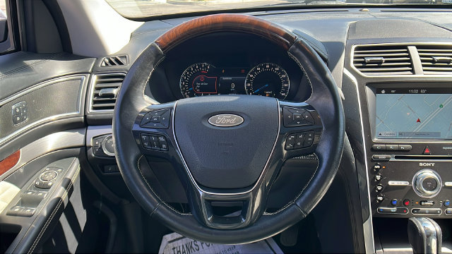 Used 2017 Ford Explorer Platinum AWD/4WD image 25