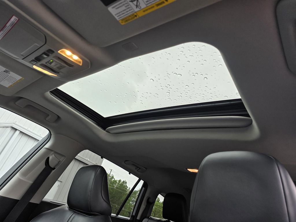 Used 2022 Toyota Highlander XLE image 22