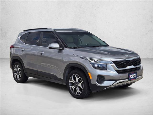 Used 2022 Kia Seltos EX AWD/4WD image 3