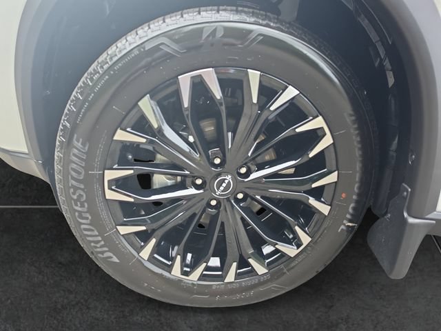 New 2026 Nissan Rogue Dark Armor AWD/4WD image 9