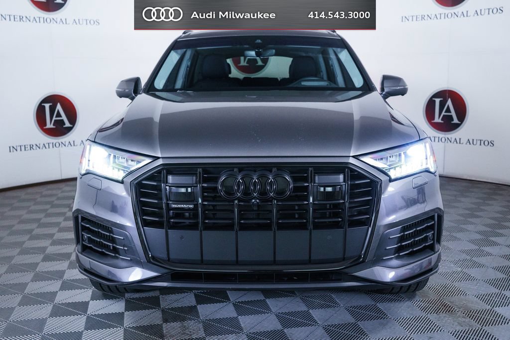 Used 2023 Audi Q7 3.0T Prestige w/ Prestige Package AWD/4WD image 2