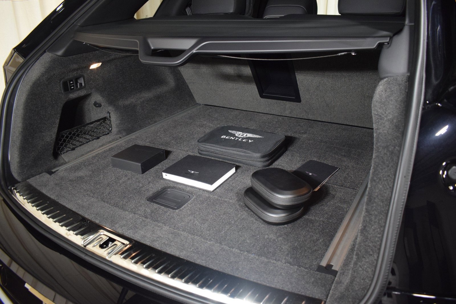 New 2024 Bentley Bentayga Extended Wheelbase image 49