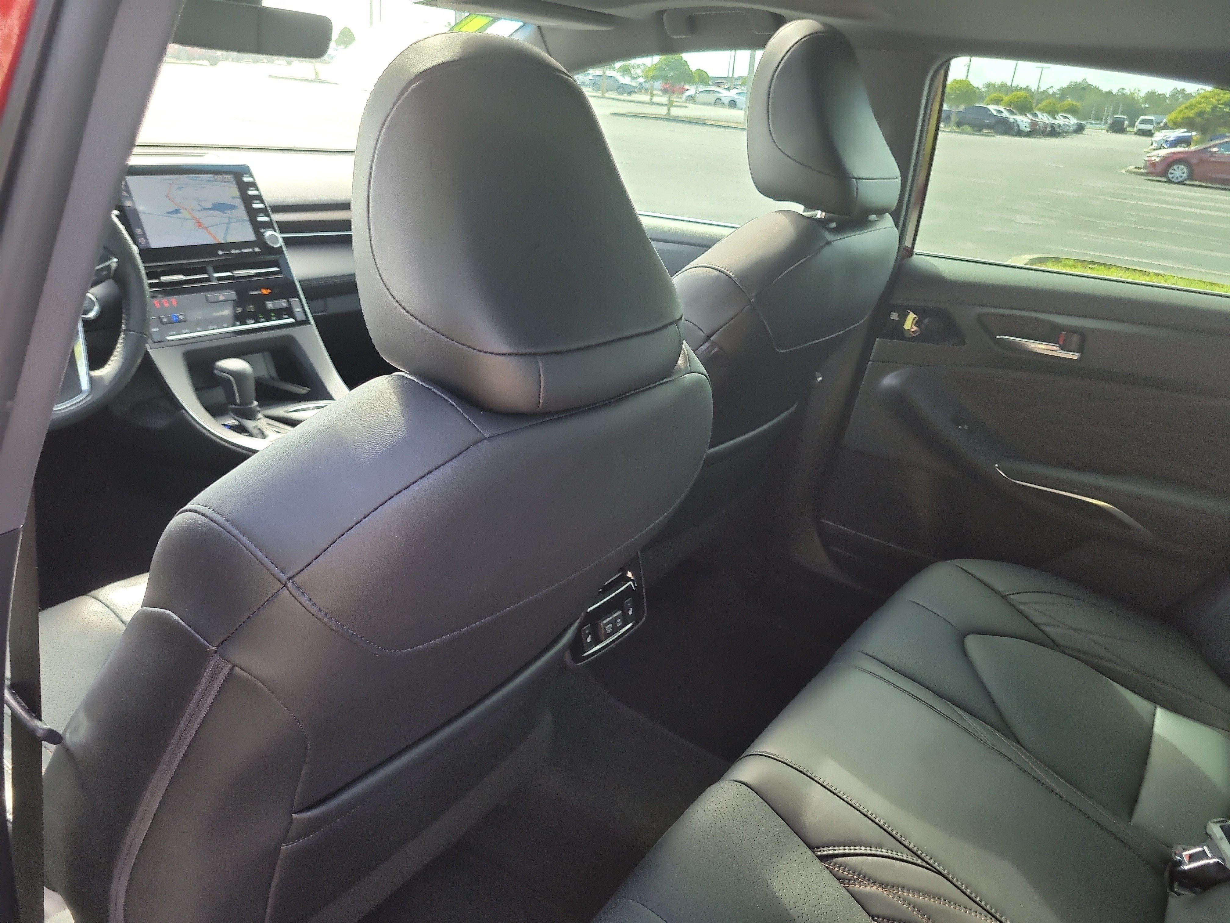 Certified 2021 Toyota Avalon Limited w/ Advanced Safety Package FWD image 12