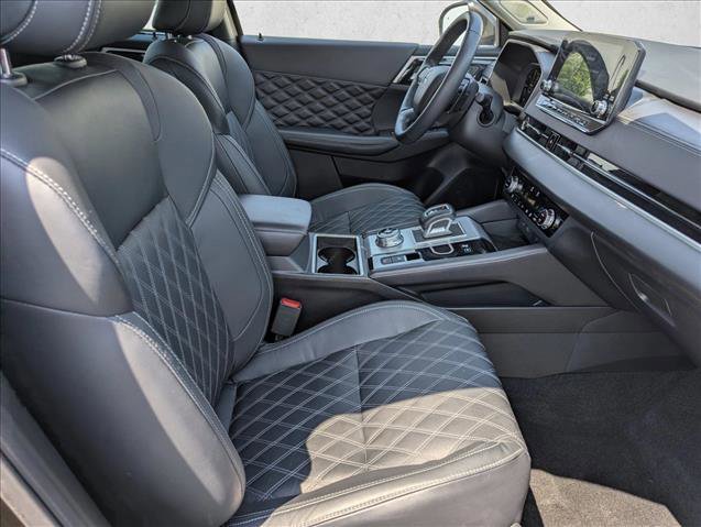 Used 2023 Mitsubishi Outlander SEL AWD/4WD image 30