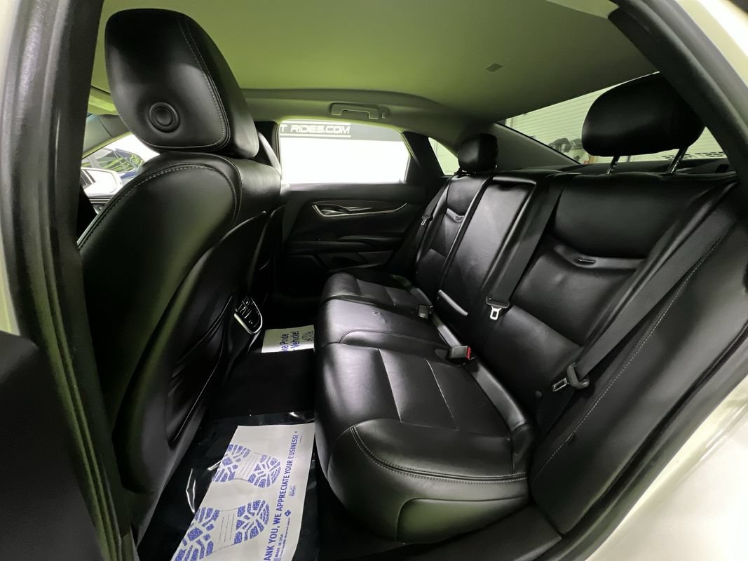 Used 2015 Cadillac XTS Luxury w/ Driver Awareness Package FWD image 25