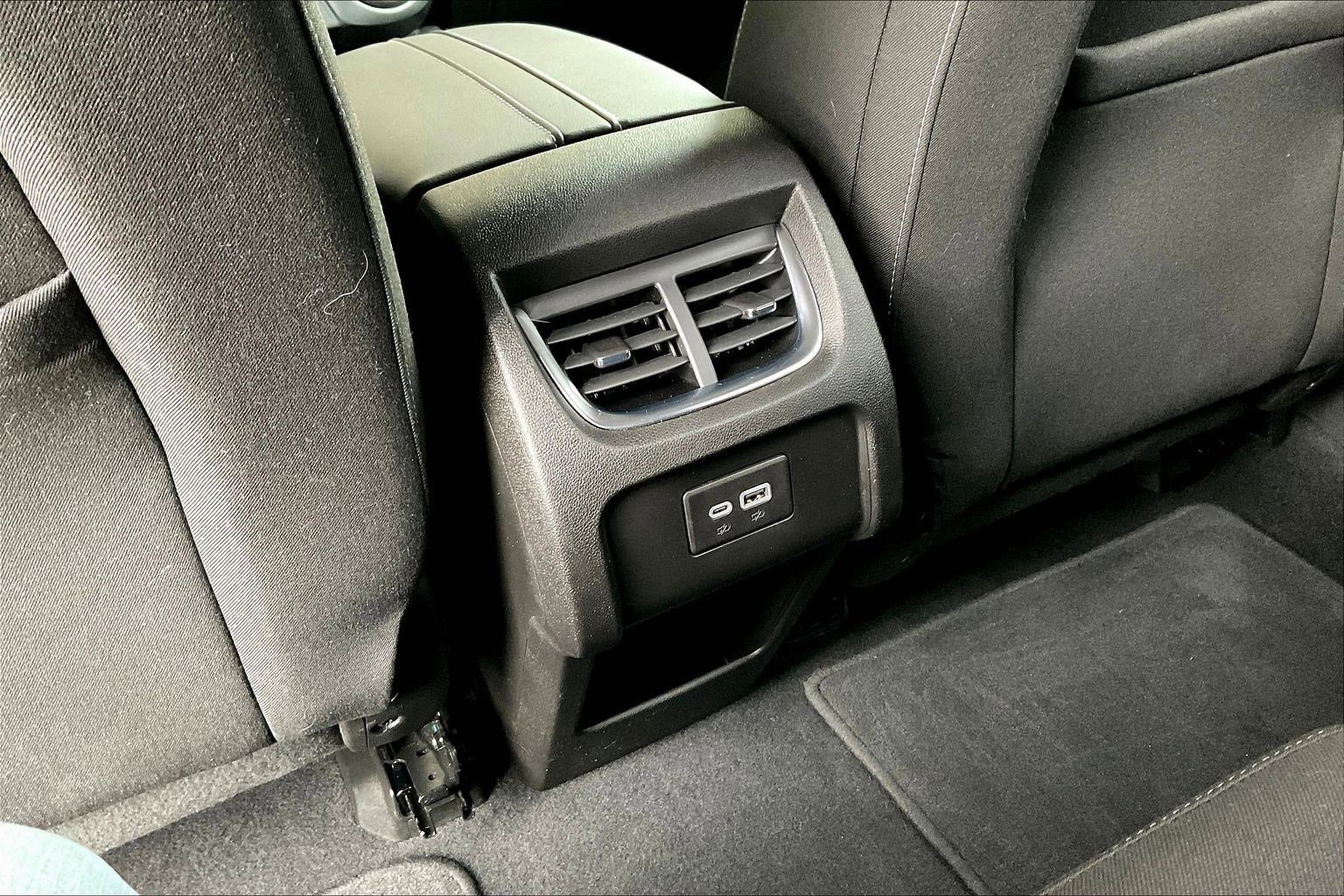 Used 2024 Chevrolet Blazer LT w/ Convenience Package image 10