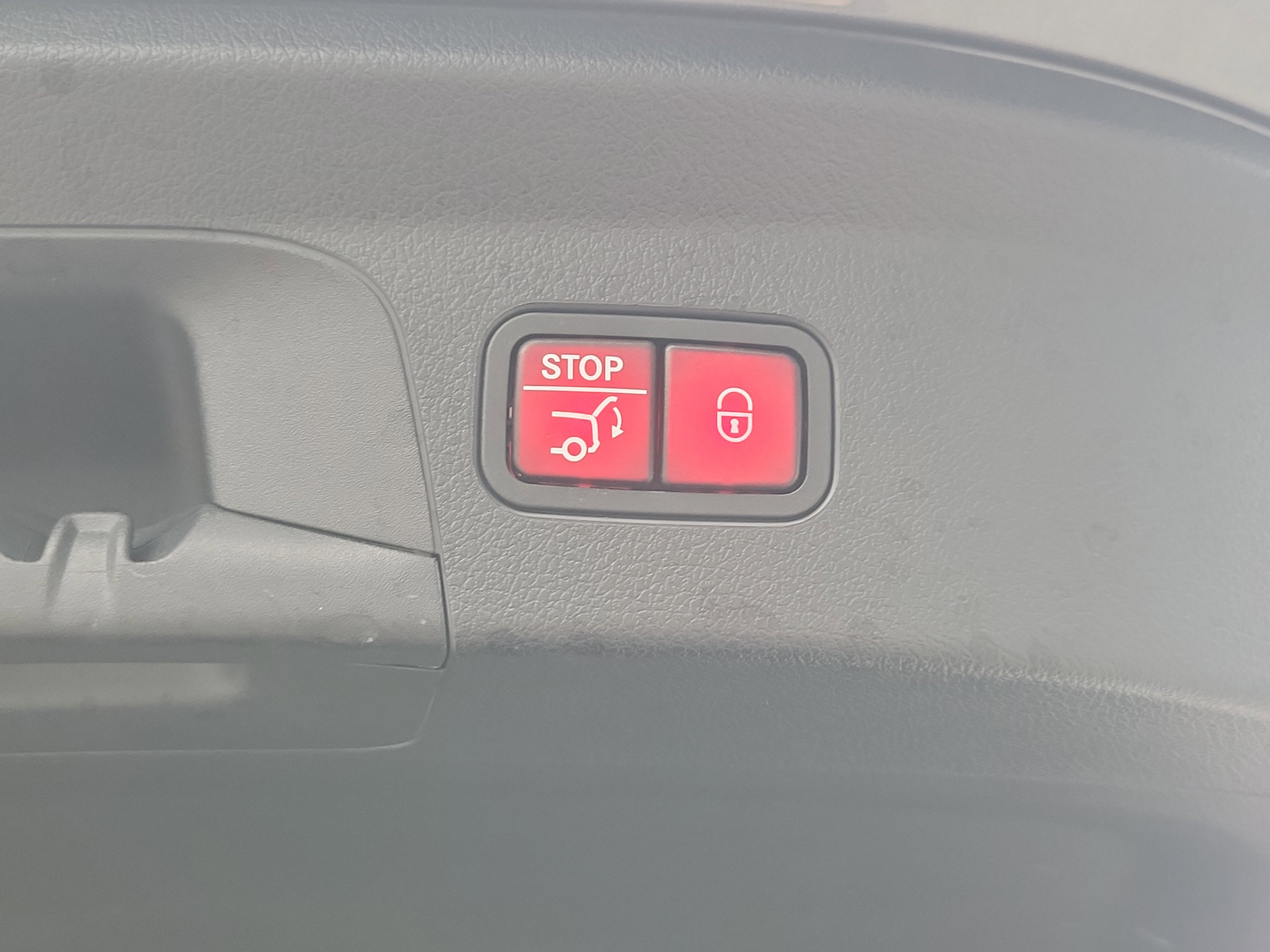 Used 2023 Mercedes-Benz GLE 53 AMG 4MATIC Coupe image 17