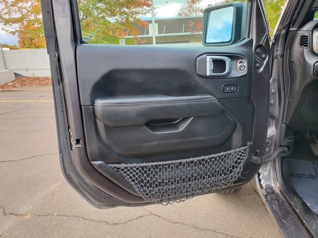 Used 2023 Jeep Wrangler Unlimited Sahara AWD/4WD image 7