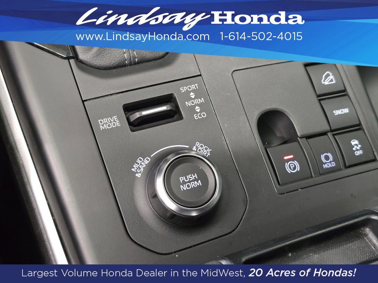 Used 2024 Toyota Highlander XSE image 18