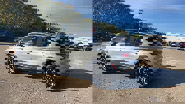 New 2026 Chevrolet Equinox EV LT image 6