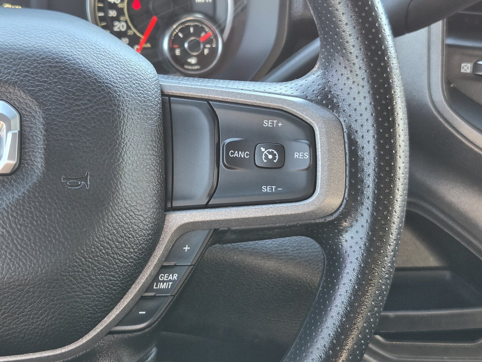 Used 2024 RAM 2500 Tradesman w/ Chrome Appearance Group AWD/4WD image 27
