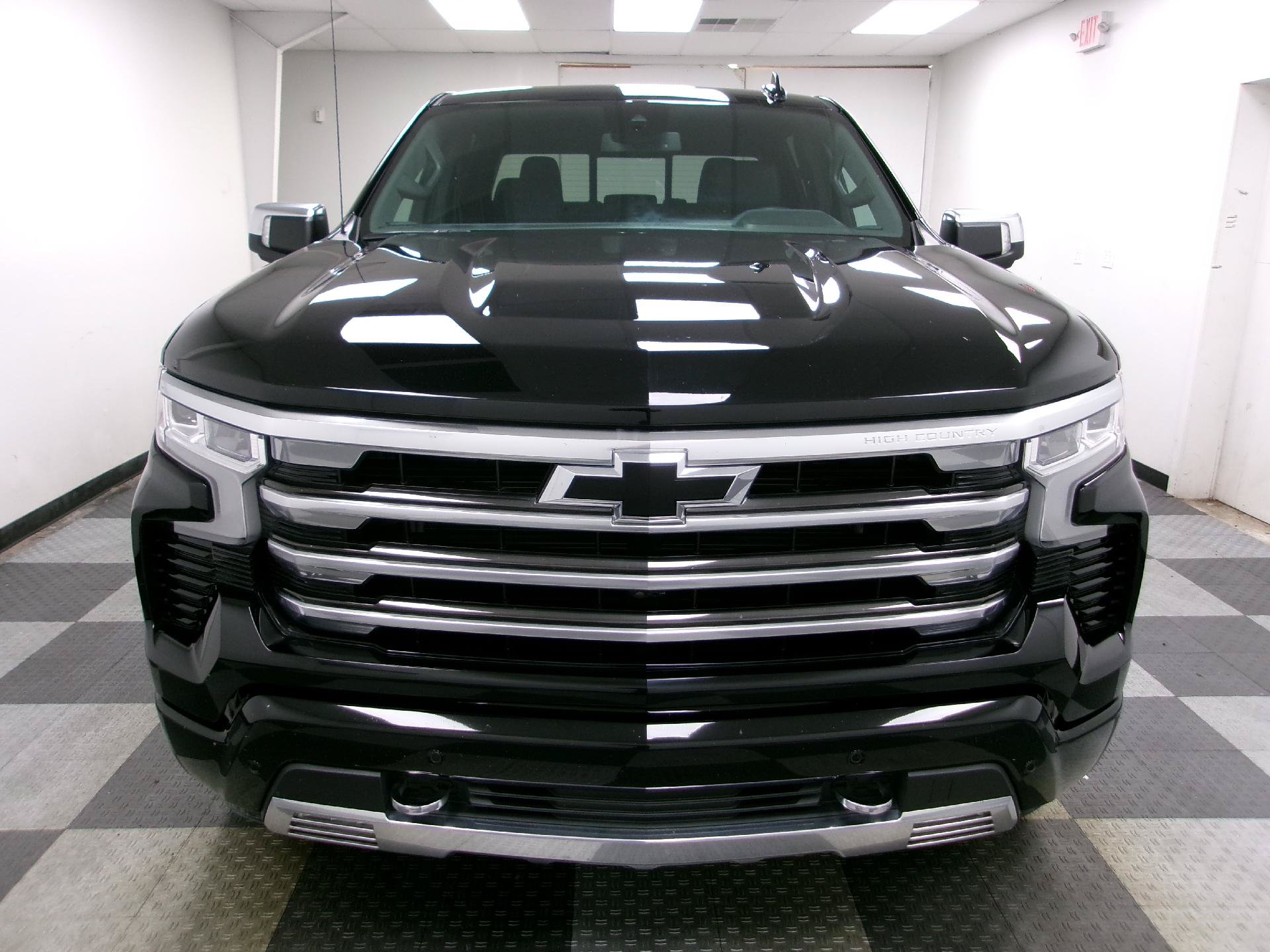 Used 2023 Chevrolet Silverado 1500 High Country AWD/4WD image 15