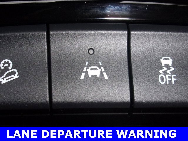 Used 2023 Buick Envision Avenir image 7