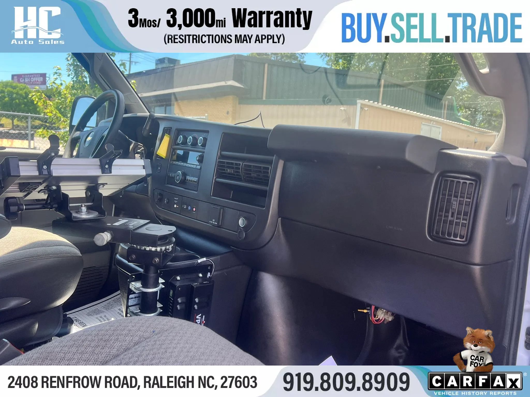 Used 2021 Chevrolet Express 2500 RWD image 18