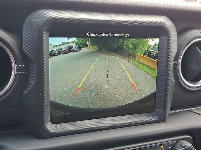 Used 2019 Jeep Wrangler Unlimited Sahara AWD/4WD image 20