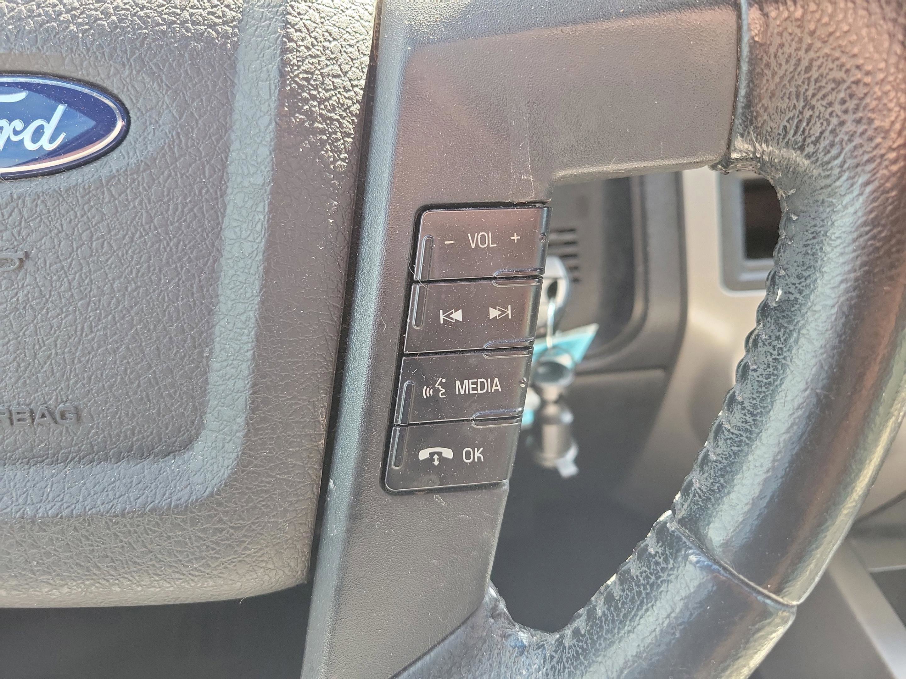 Used 2017 Ford Expedition XLT AWD/4WD image 28