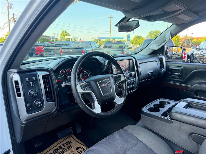 Used 2017 GMC Sierra 1500 SLE w/ SLE Value Package AWD/4WD image 14