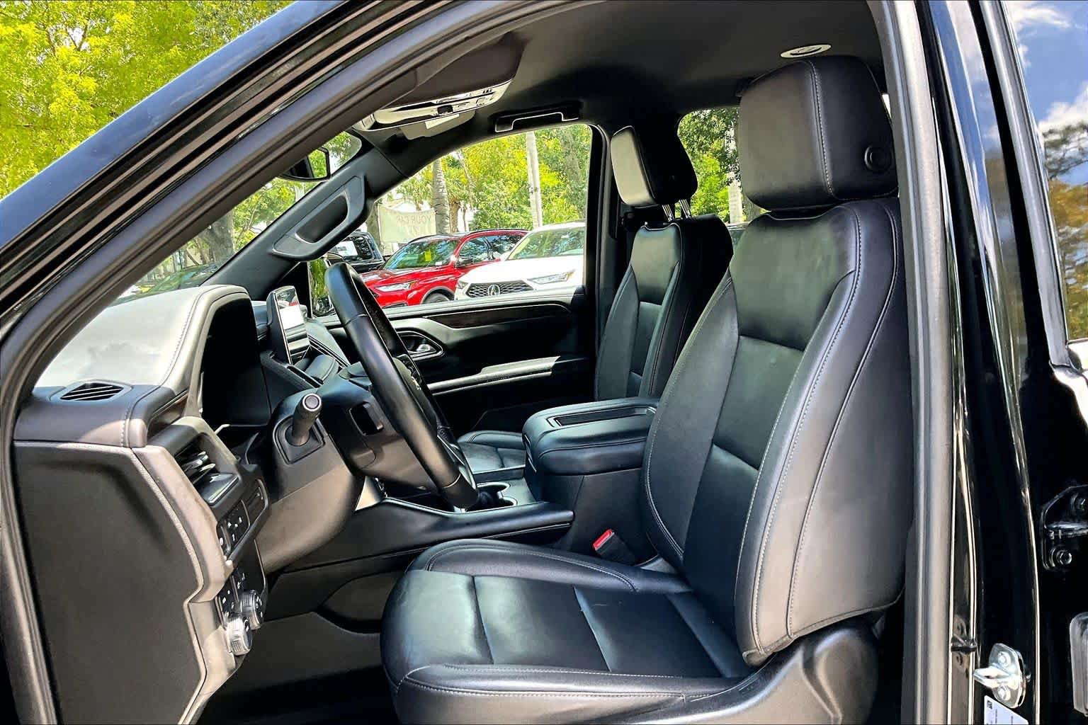 Used 2024 Chevrolet Suburban LT AWD/4WD image 8
