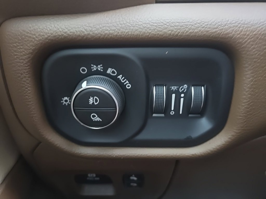 Used 2022 RAM 1500 Laramie image 54