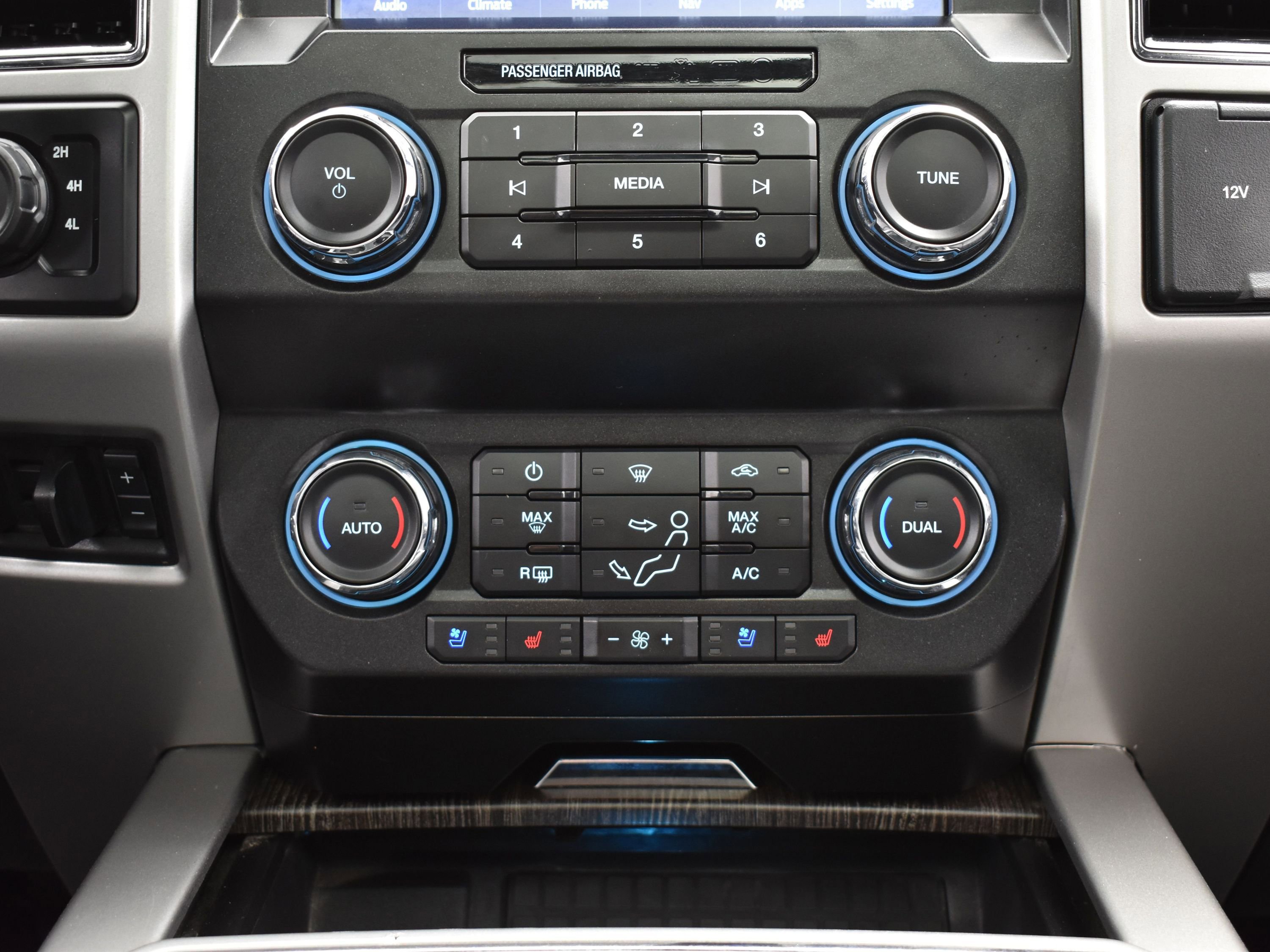 Used 2021 Ford F250 Lariat image 38