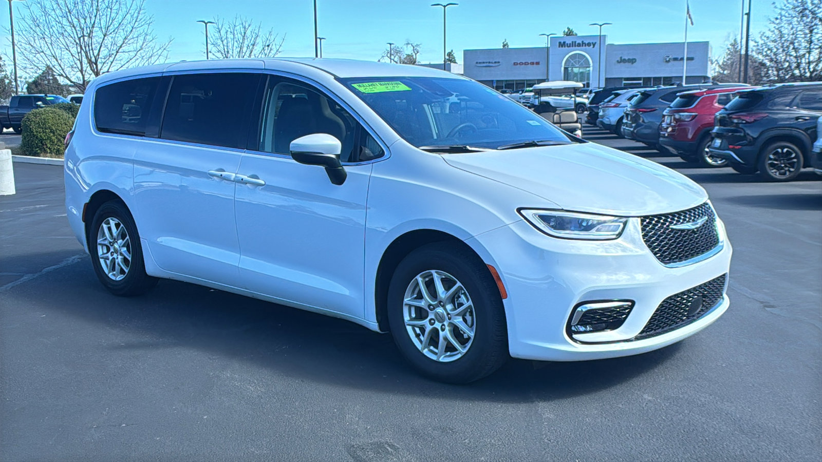 Used 2023 Chrysler Pacifica Touring-L