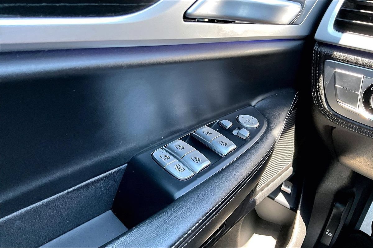 Used 2021 BMW 750i xDrive w/ M Sport Package AWD/4WD image 29